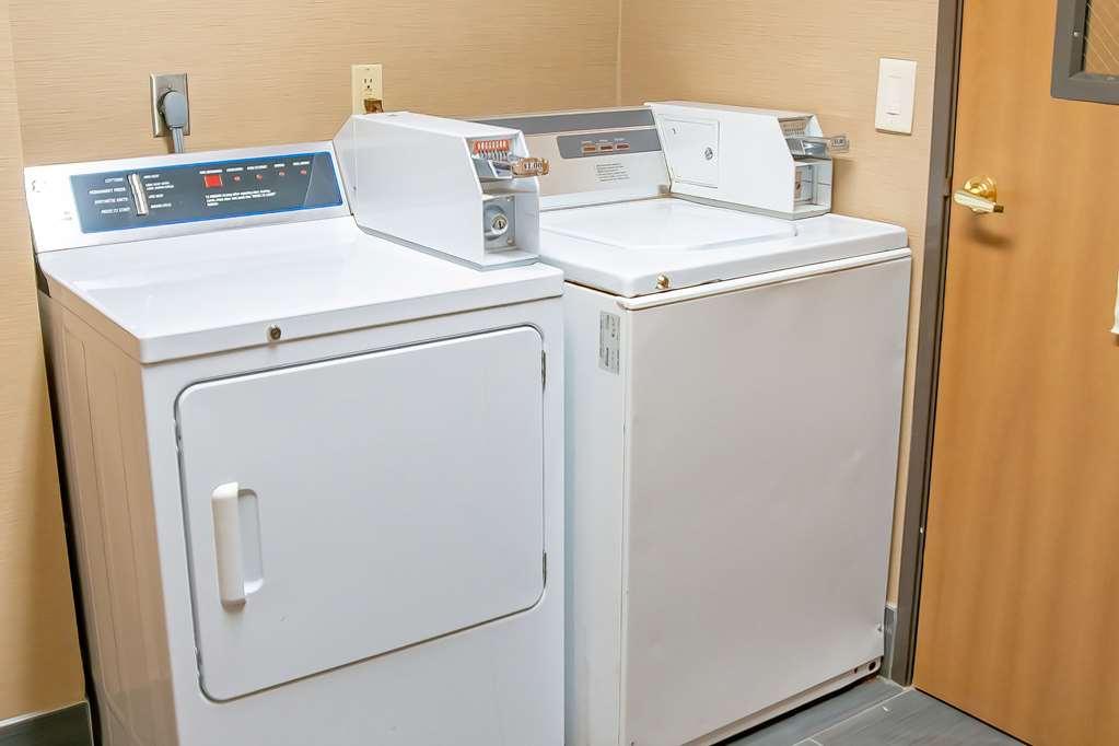 Comfort Inn Huntington Near University Ανέσεις φωτογραφία