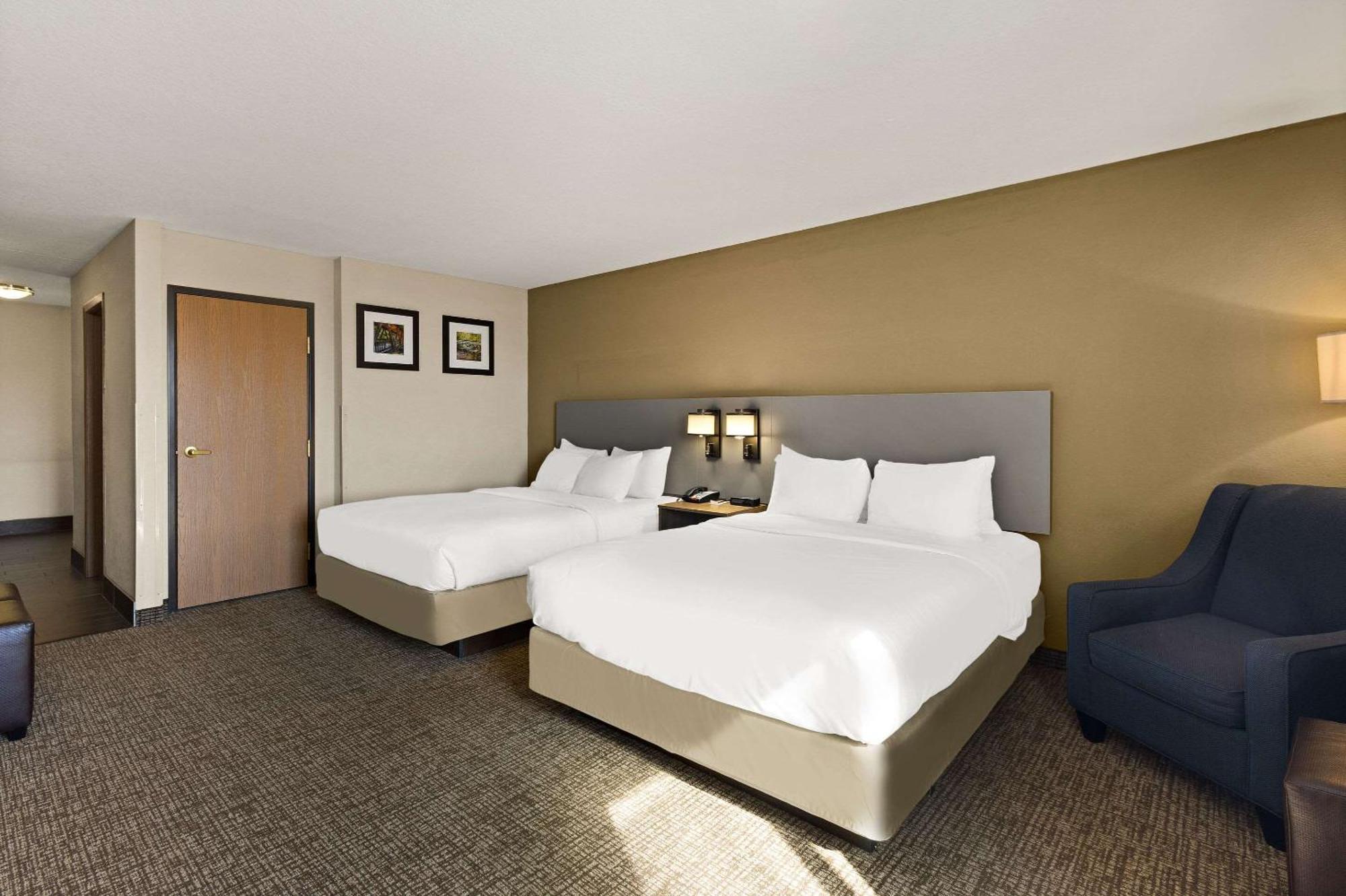 Comfort Inn Huntington Near University Εξωτερικό φωτογραφία