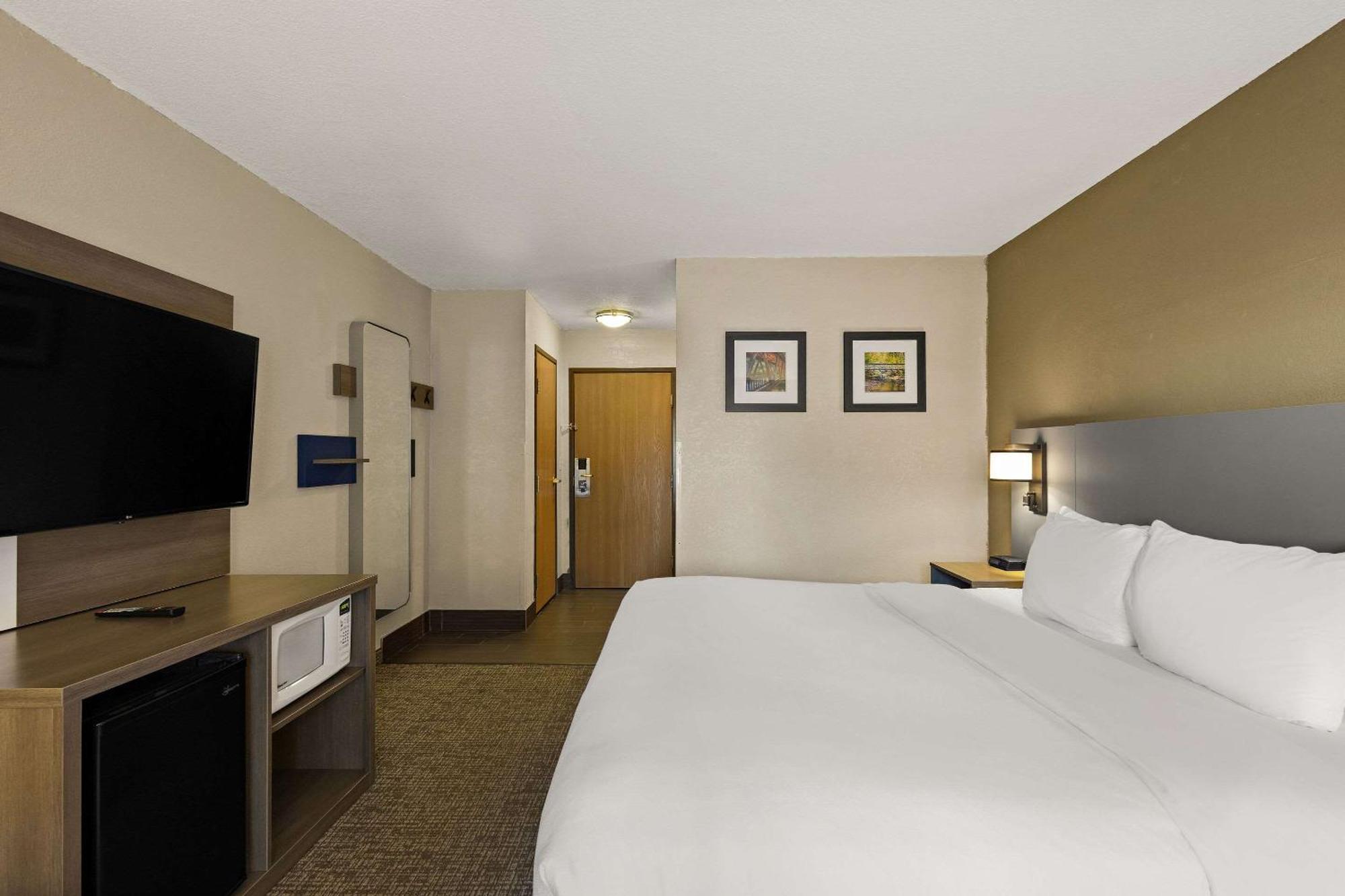 Comfort Inn Huntington Near University Εξωτερικό φωτογραφία